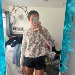 Leopard print true craft sweatshirt!!